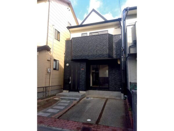大阪府枚方市北楠葉町4-12