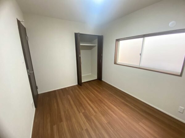 兵庫県尼崎市次屋3-2-13