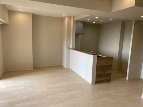 ディアエスタミオ舞子 404号室