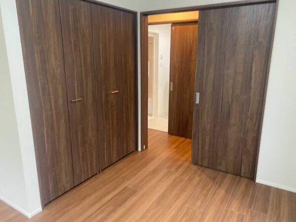 兵庫県尼崎市長洲東通2-2-2