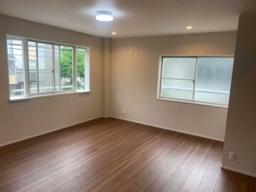 兵庫県尼崎市長洲東通2-2-2