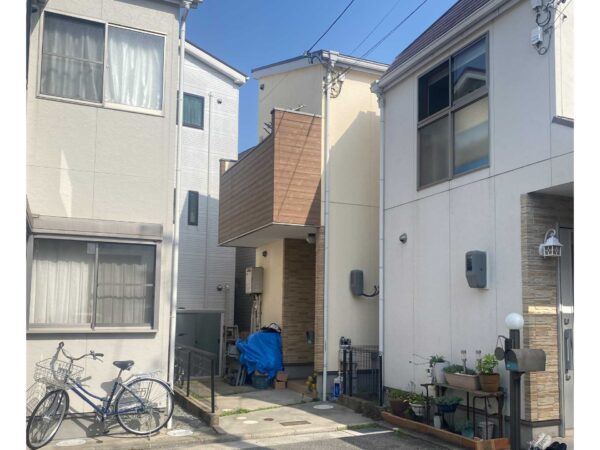 兵庫県西宮市日野町18-23