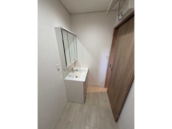 京都府京都市伏見区日野野色町35-11