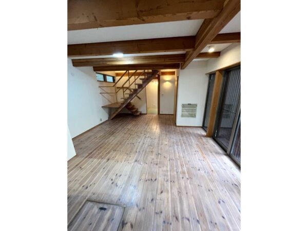 大阪府堺市堺区緑ヶ丘北町4丁1-4