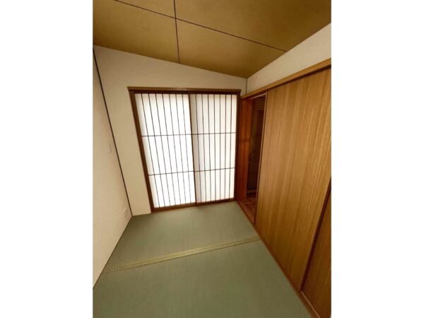 大阪府堺市堺区緑ヶ丘北町4丁1-4