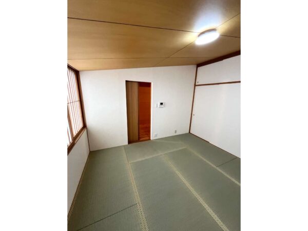 大阪府堺市堺区緑ヶ丘北町4丁1-4