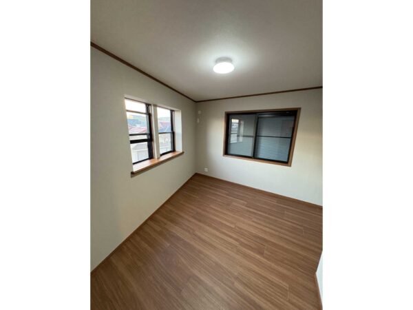 大阪府高槻市宮田町1-35-8