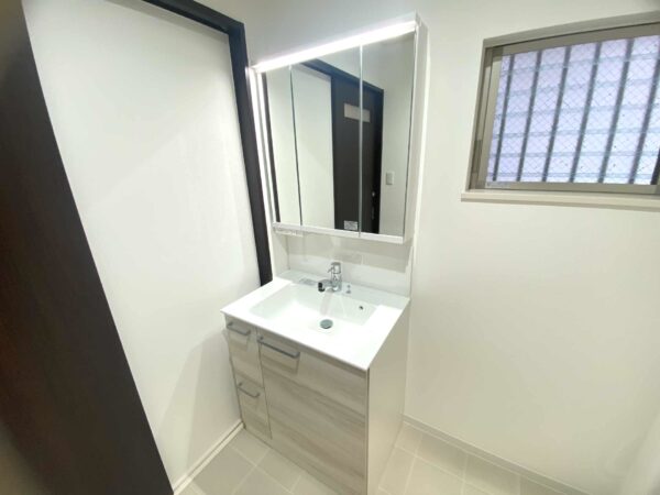 兵庫県尼崎市南竹谷町1-12-2