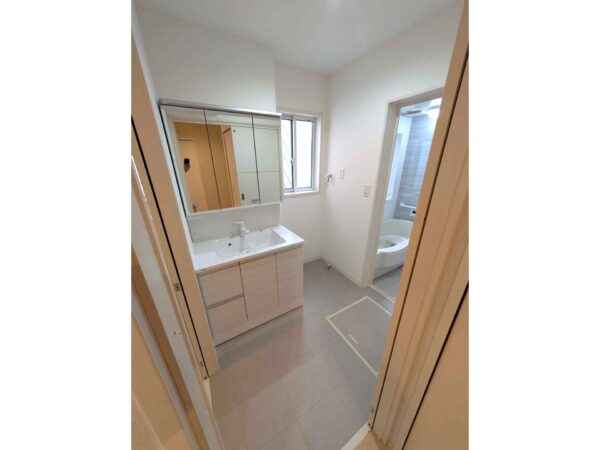 大阪府東大阪市上四条町24-30