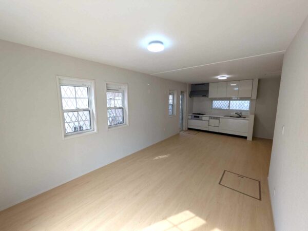 大阪府東大阪市上四条町24-30