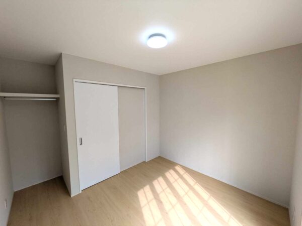 大阪府東大阪市上四条町24-30