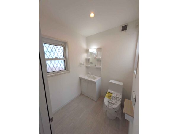 大阪府東大阪市上四条町24-30