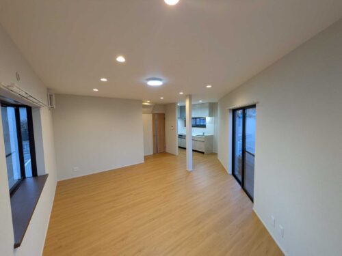 大阪府吹田市山田東1-30-20