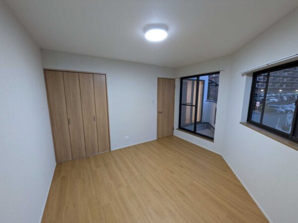 大阪府吹田市山田東1-30-20