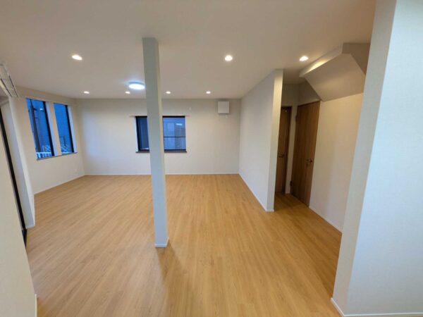 大阪府吹田市山田東1-30-20